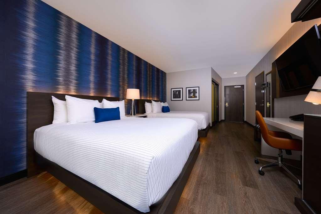 Cambria Downtown Hotel *