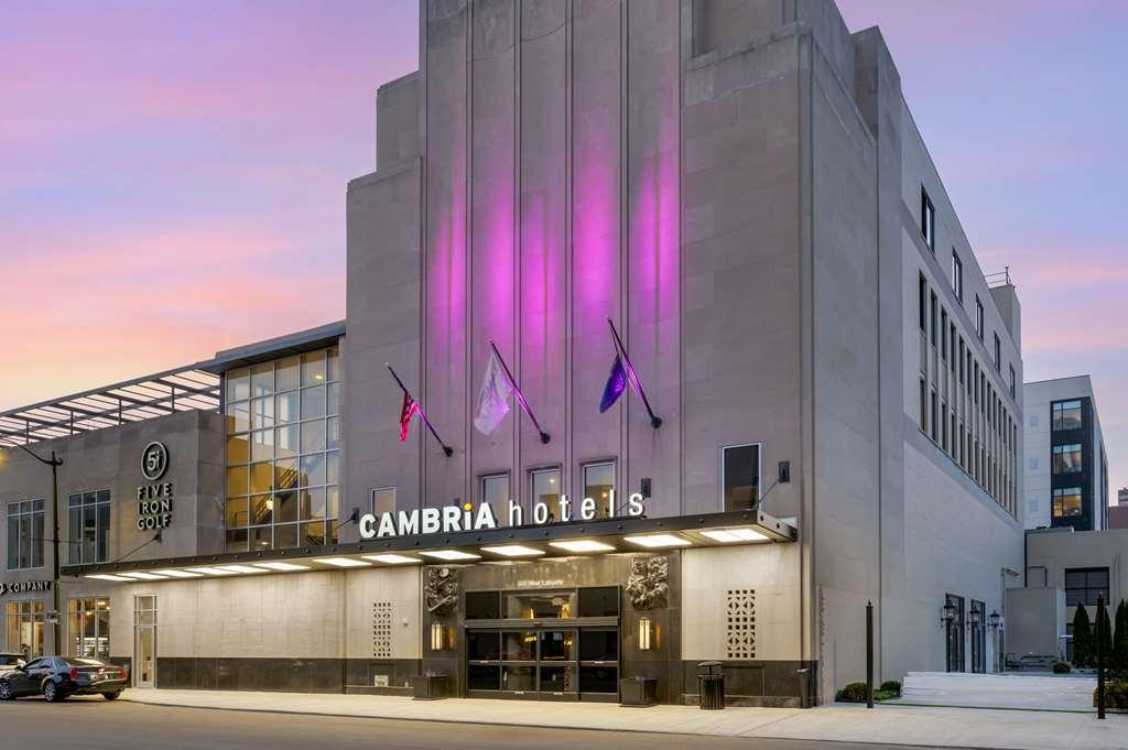 Hotel Cambria Downtown Detroit
