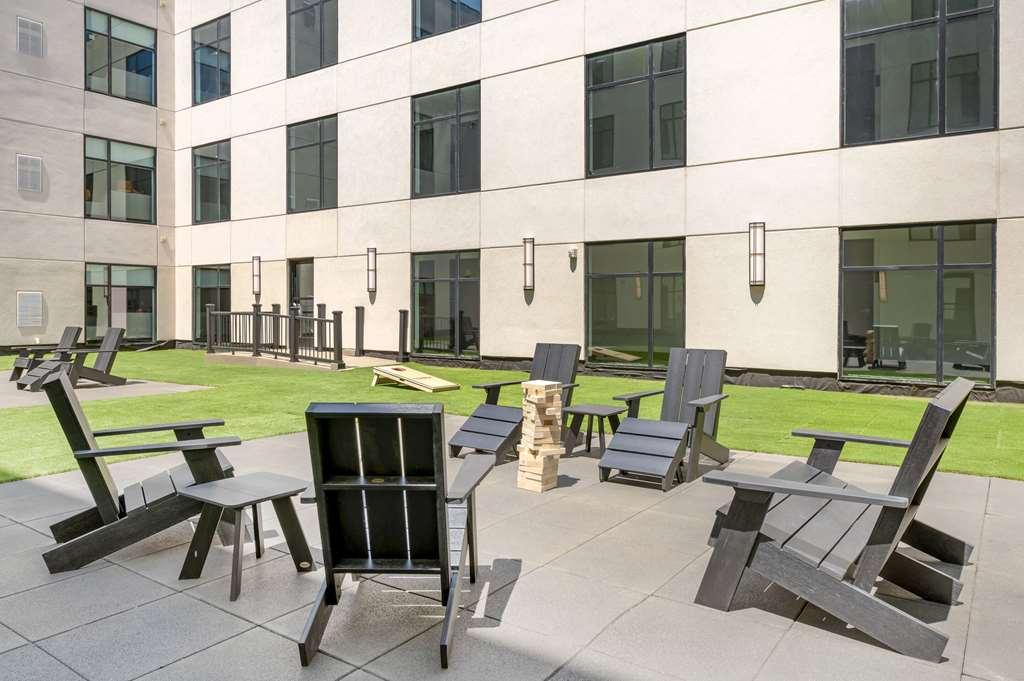 Cambria Downtown Hotel *