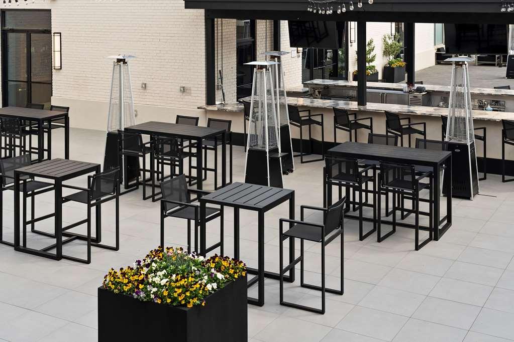Hotel Cambria Downtown Detroit