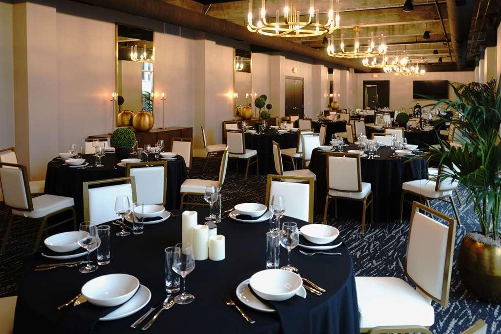 Cambria Downtown Hotel *